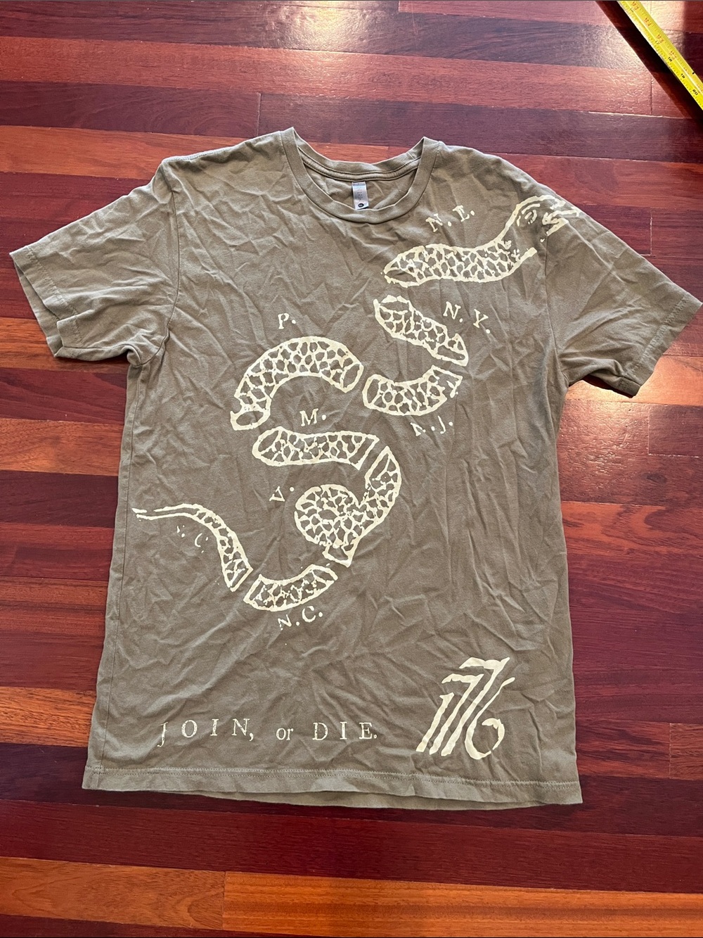 Mens Large InfoWar shirt green 1776 Join or Die